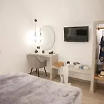 Luxury Canava Emporio (Santorini)