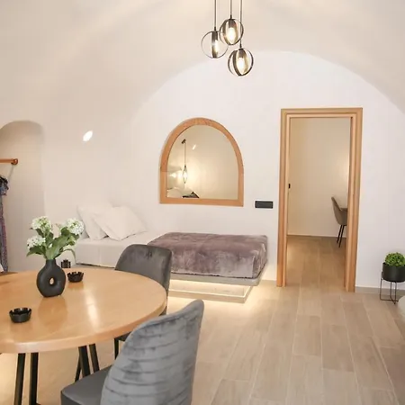 Luxury Canava Emporio (Santorini)